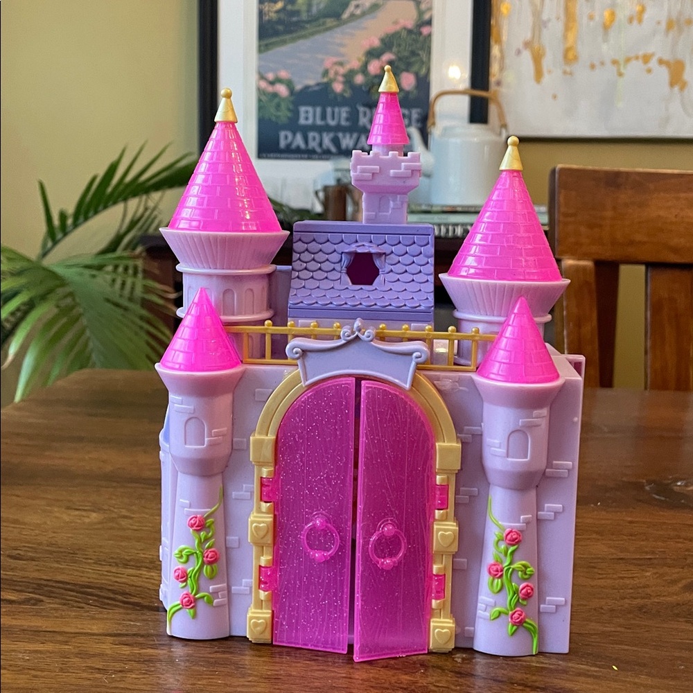 Disney Princess Polly Pocket Castle Mattel 2009 Pink Lavender Purple